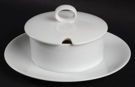Sophisticate White Mayonnaise with Attached Underplate & Lid