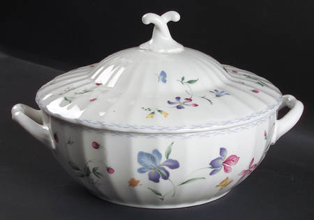 Sorrento 2 Qt Round Covered Casserole