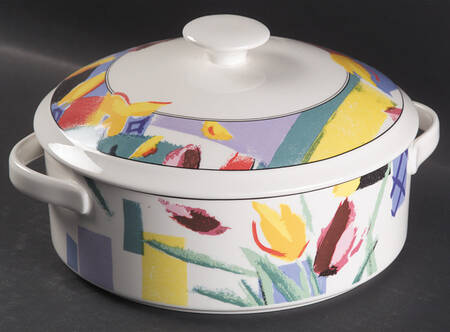 Spring Bloom 2 Qt Round Covered Casserole