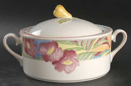 Splendrous 2.25 Qt Round Covered Casserole