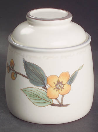 Spring Tradition Small Canister & Lid