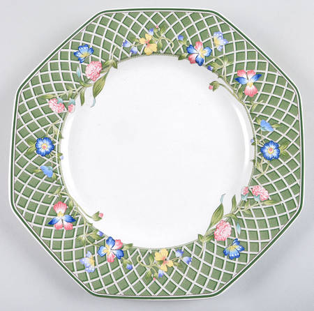 Spring Trellis 12" Chop Plate (Round Platter)