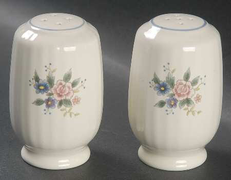 Stratford Blue Salt & Pepper Set