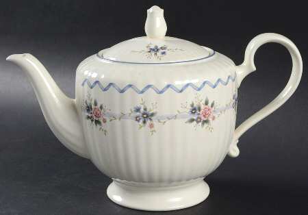 Stratford Blue Teapot & Lid