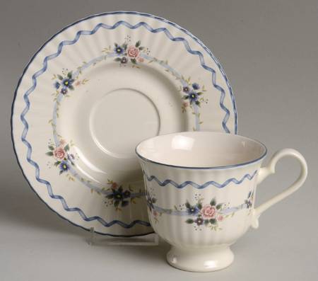 Footed Cup & Saucer Set