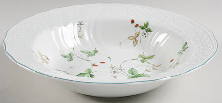 Strawberry Fair 10" Round Vegetable Bowl