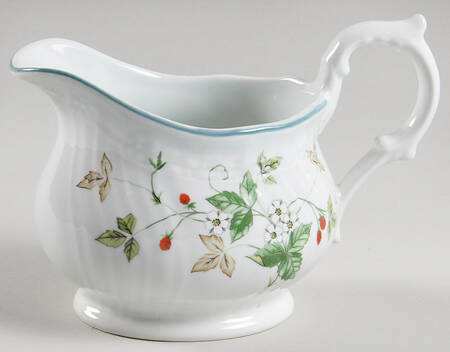 Strawberry Fair Creamer