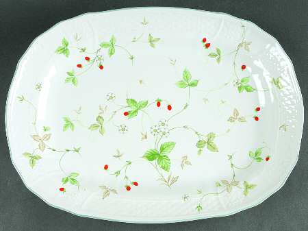 Strawberry Fair 15" Oval Serving Platter