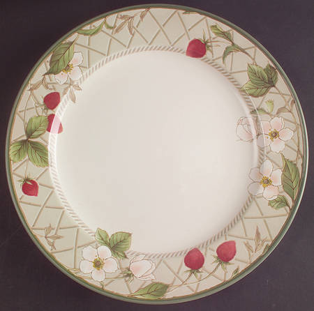 Strawberry Fair 12" Chop Plate (Round Platter)