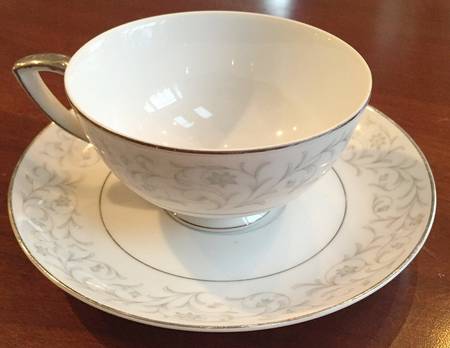 Star Flower Footed Cup & Saucer Set