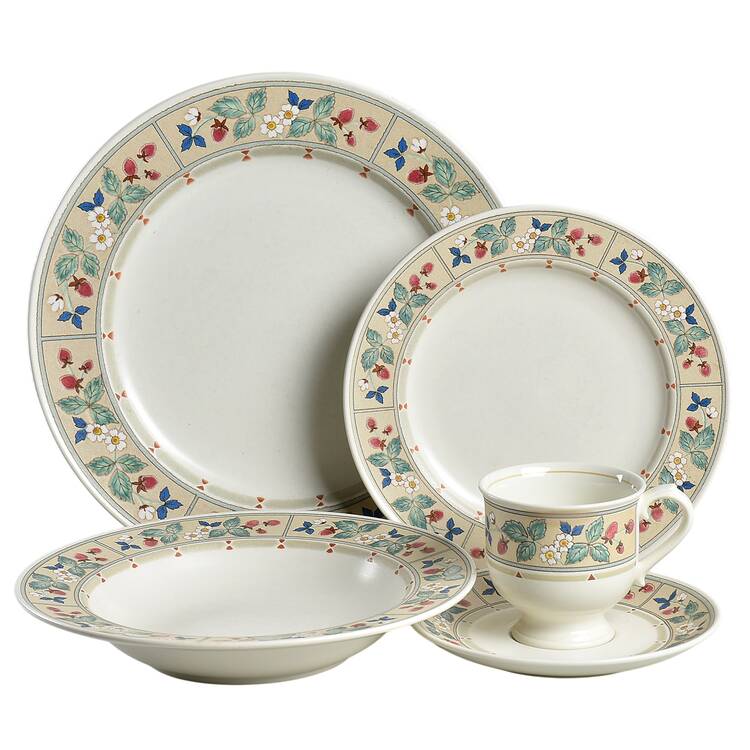 Strawberry Hill 5 Piece Place Setting