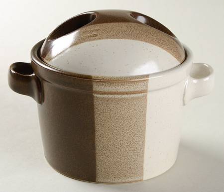 Studio Kiln Handled Marmite & Lid