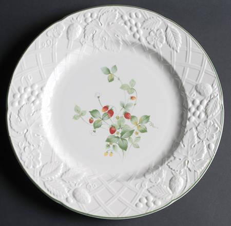 Strawberry Lane 12" Chop Plate (Round Platter)