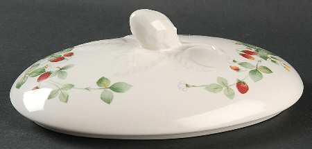 Strawberry Lane Lid for 2.25 Quart Oval Covered Casserole