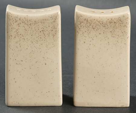 Stone Valley II Salt & Pepper Set