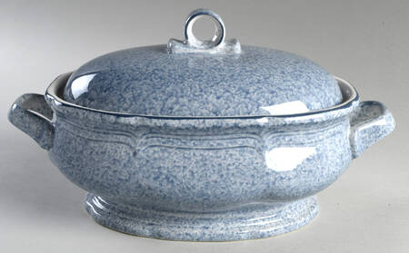 Stone Works Light Blue 2.5 Quart Oval Covered Casserole