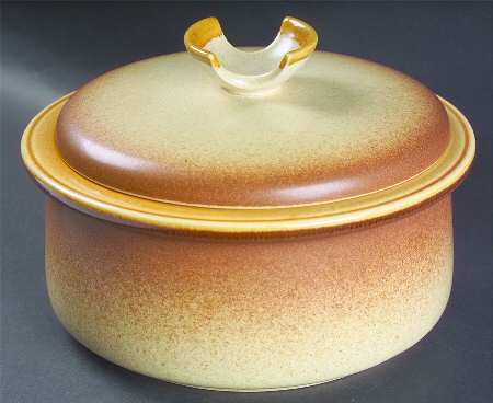 Stylekraft 3 Quart Round Covered Casserole