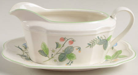 Summer Essence Gravy Boat & Underplate