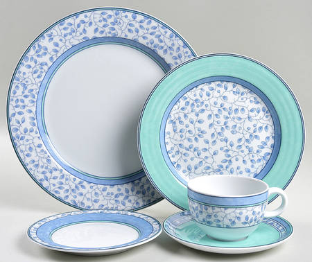 Susanne 5 Piece Place Setting