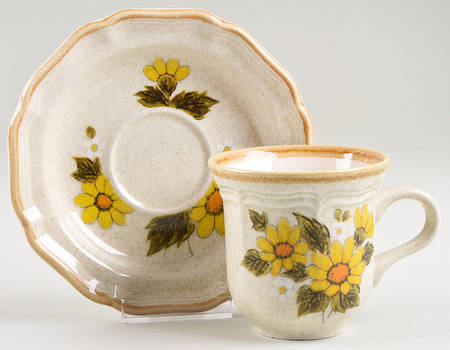 Sunny Side Flat Cup & Saucer Set