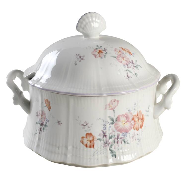 Suzanne Tureen &  Lid