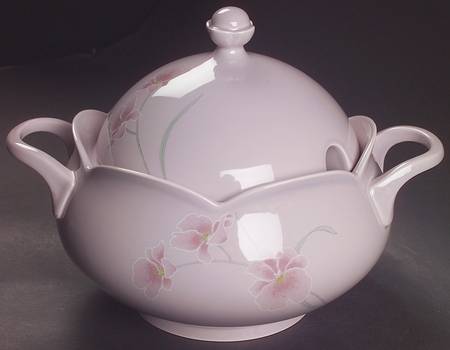 Sweet Leilani Tureen &  Lid