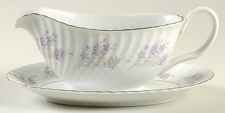 Sweet Violet Gravy Boat & Underplate