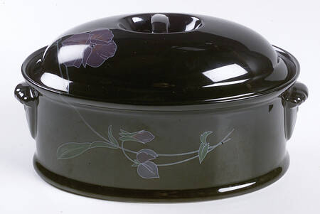 Tango 2 Quart Oval Covered Casserole by Mikasa