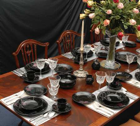 Tango 45 Piece Estate Set