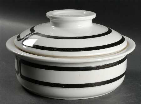 Tangent Black 2.5 Qt Round Covered Casserole