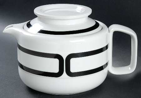 Tangent Black Teapot & Lid