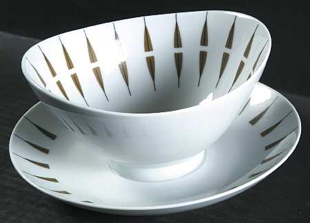 Tango Gravy Boat with Attached Underplate