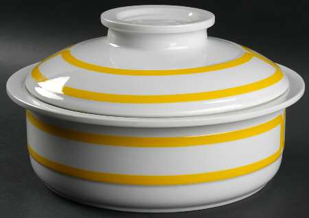 Tangent Yellow 2.5 Qt Round Covered Casserole