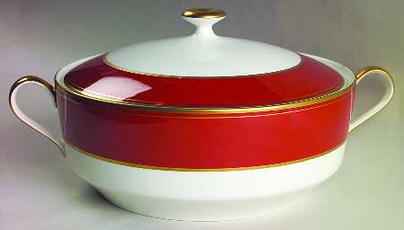Tawny Port Round Covered Vegetable