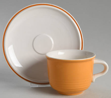 Tall Tulips Flat Cup & Saucer Set