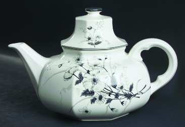 Tender Touch Teapot & Lid