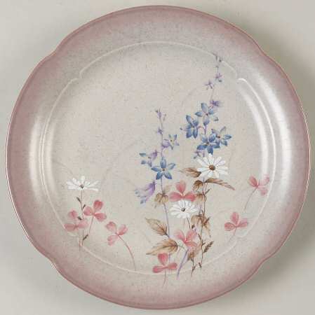 Three Daisies Salad Plate