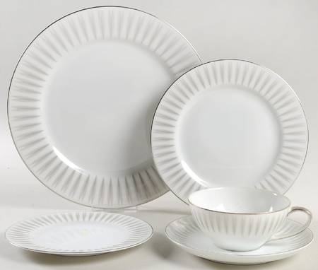 Theme 5 Piece Place Setting