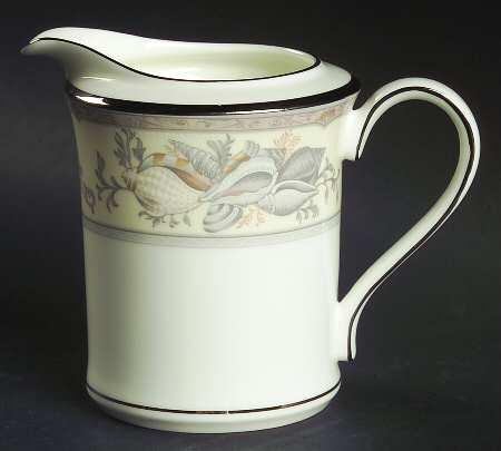 Tiffany Bay Creamer