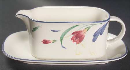 Tiptoe Gravy Boat & Underplate (Relish/Butter)