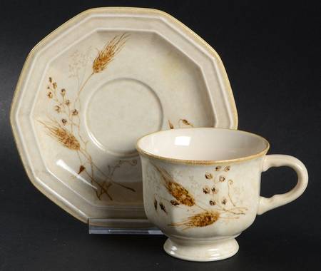 Torino Footed Cup & Saucer Set