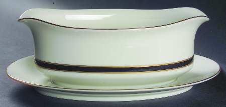Trafalgar Gravy Boat with Attached Underplate