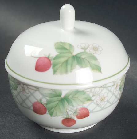 Trellis Sugar Bowl & Lid