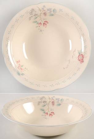Tricia 10" Round Vegetable Bowl