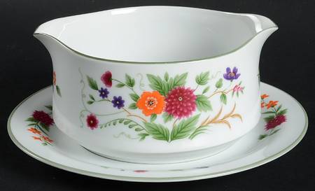 Tropez Round Gravy Boat & Underplate