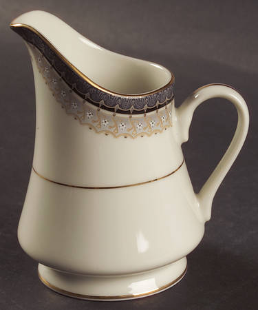 Tropez Creamer