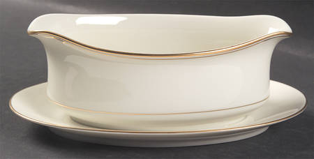 Trousdale Gravy Boat with Attached Underplate