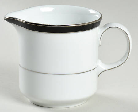 Tuxedo Creamer