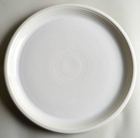 Vanilla 12" Chop Plate (Round Platter)