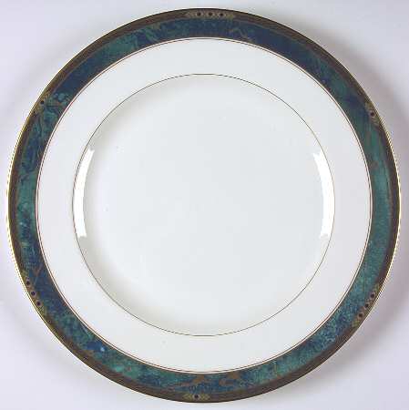 Venetian Court 12" Chop Plate (Round Platter)